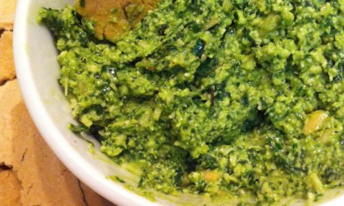 How to make the most Tastiest Healthy Basil Pesto (Recipe)